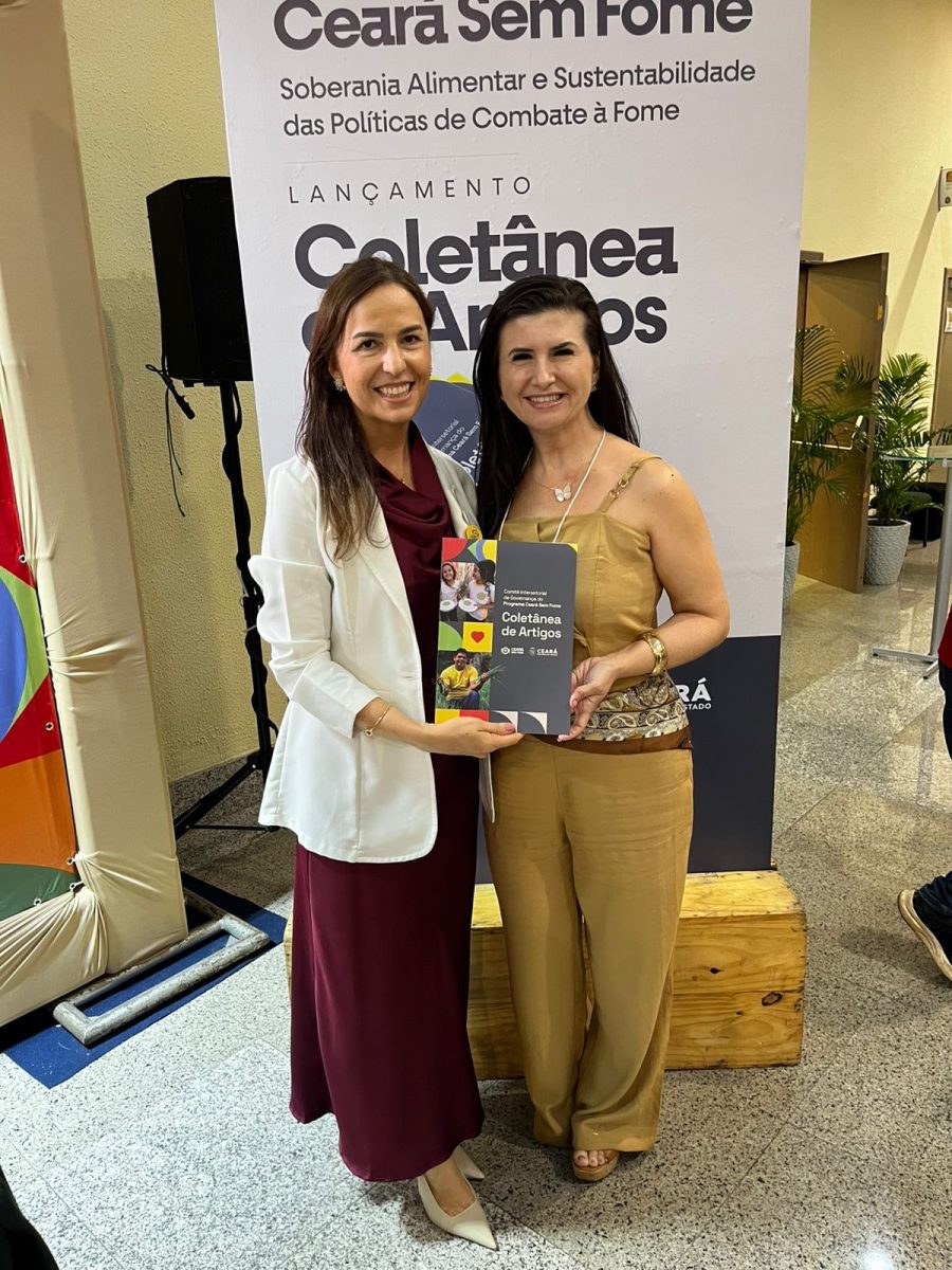 A primeira-dama Lia de Freitas, presidente do Comitê Intersetorial de Governança do Ceará Sem Fome, e Milena Fagundes, coordenadora da UJVP e responsável pelo lote 03 do programa